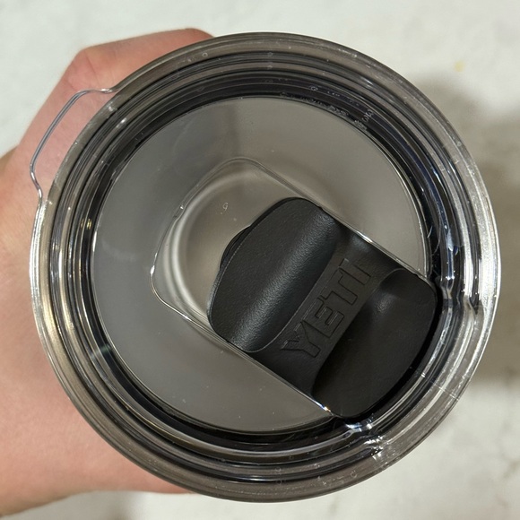 🩵 Big Sky Blue Yeti 20oz Rambler Mug - Picture 4 of 6